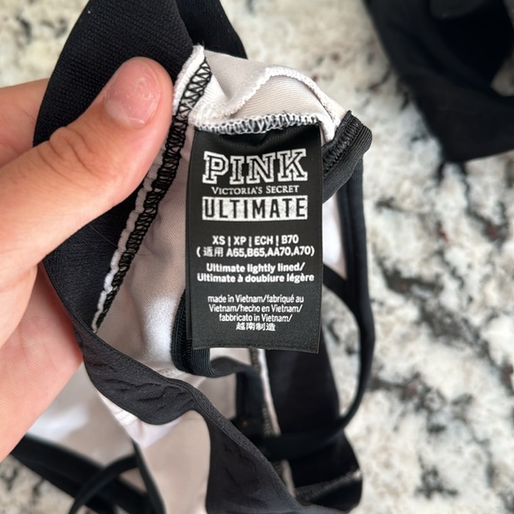 Black and white Victoria Secret PINK sports bra set - Picture 8 of 8